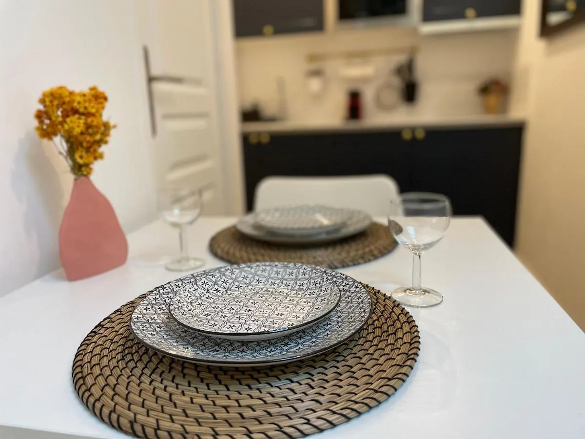 Апартаменты Nice Renting - Fersen - 2 Rooms Vieil Antibes - Ac - Safranier - Big Terrace