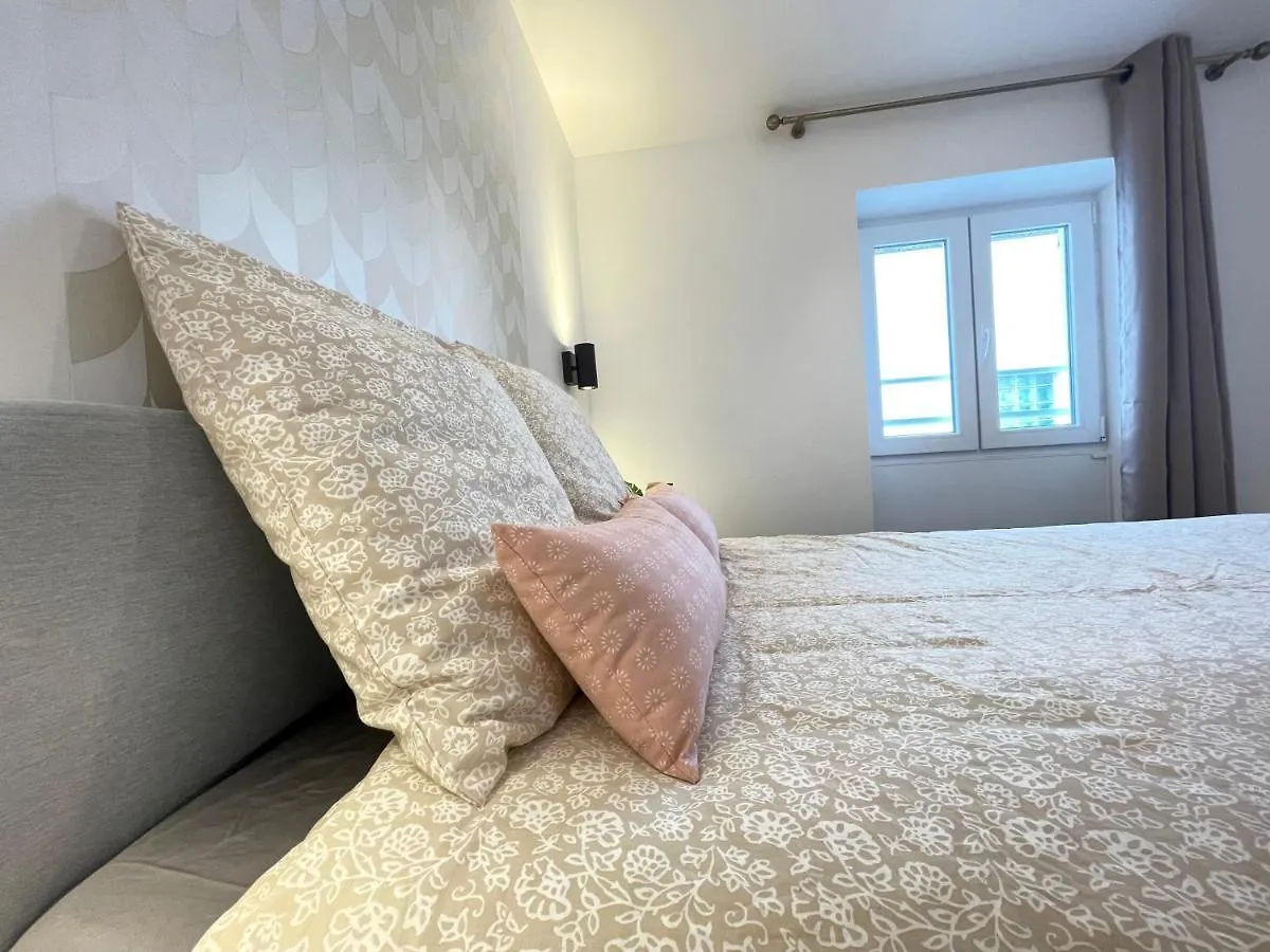 Nice Renting - Fersen - 2 Rooms Vieil Antibes - Ac - Safranier - Big Terrace 0*,  Франция